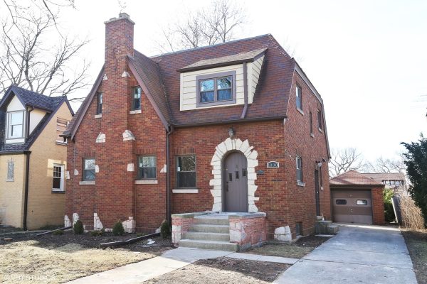 01_1030Courtland_57_FrontView_Large