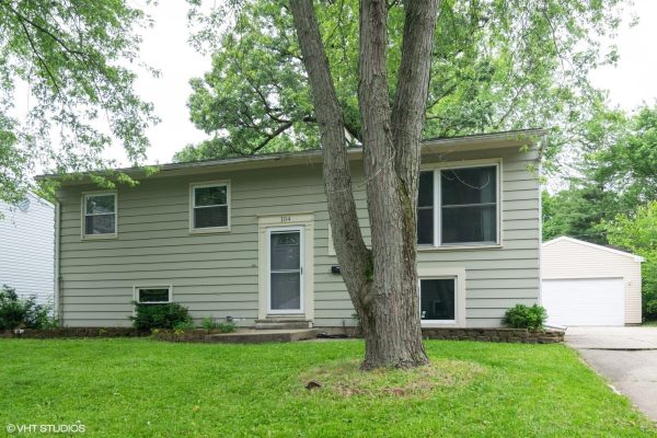 01_104WoodcrestCir_57_FrontView_Large